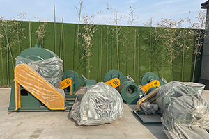 坦桑尼亞石膏粉生產(chǎn)線制作完畢，準(zhǔn)備發(fā)貨。